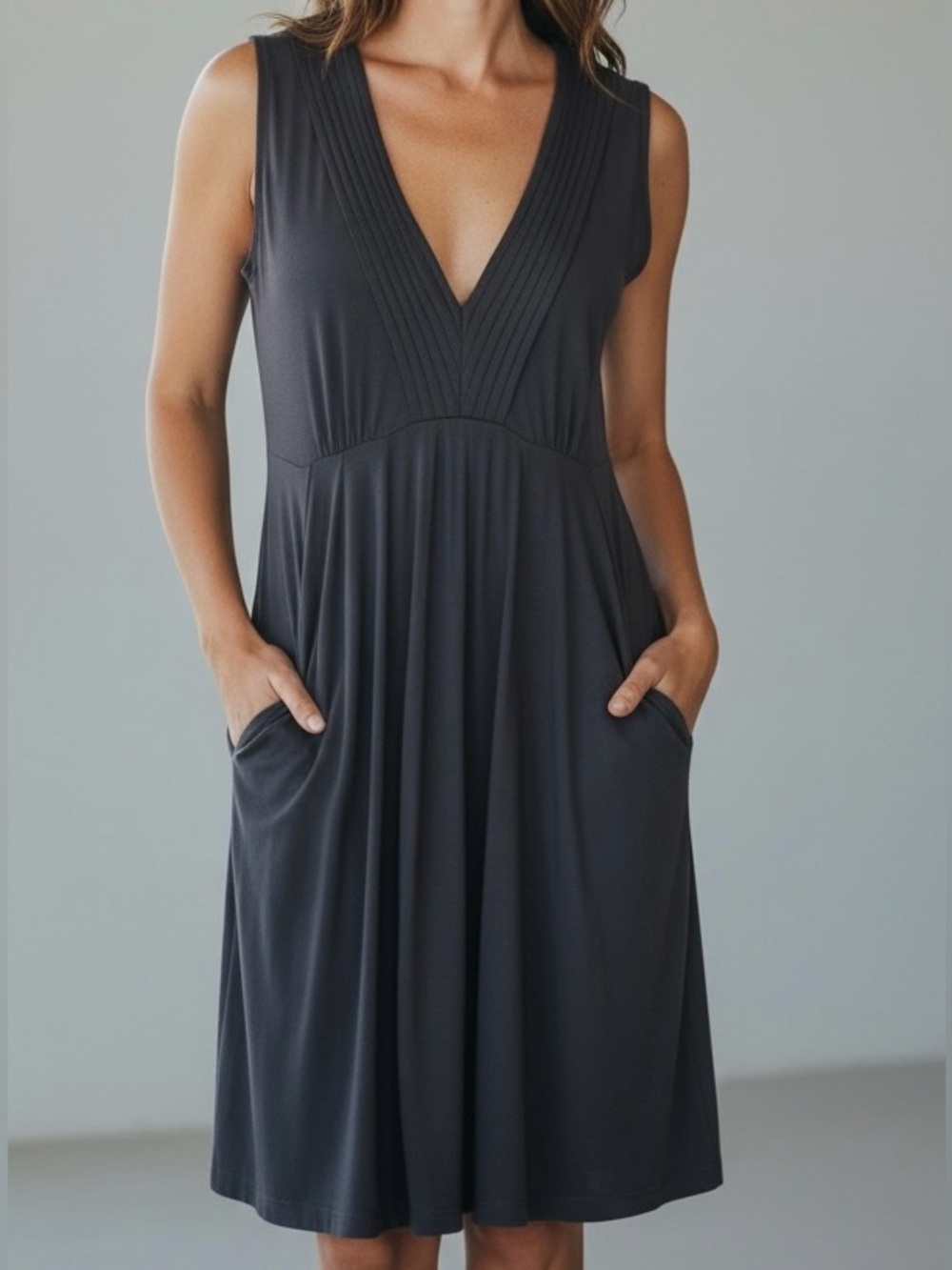 Calvin Klein Womens Casual Vneck Pleated Jersey Dress. Black. Size 6 EUC